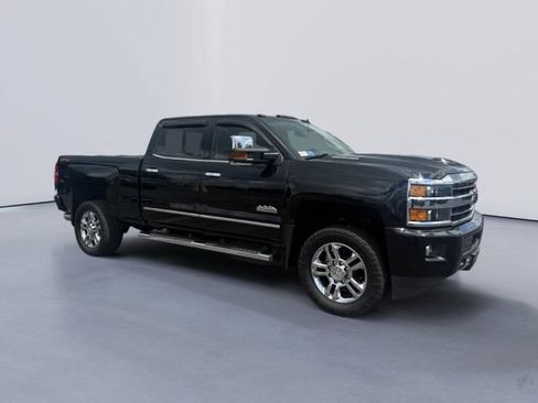 Used 2019 Chevrolet Silverado 2500 High Country w/ Duramax Plus Package AWD/4WD image 1