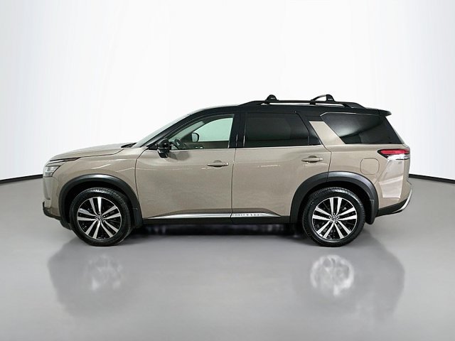 Used 2023 Nissan Pathfinder Platinum AWD/4WD image 4