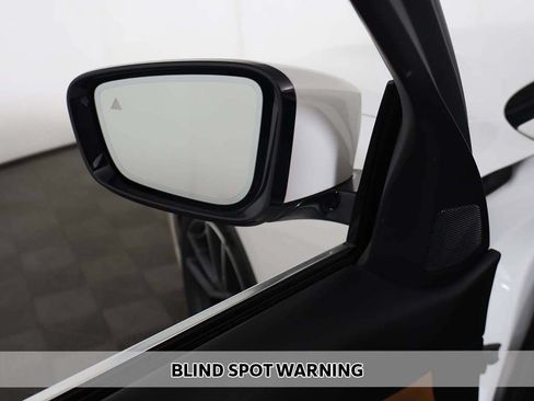 Used 2020 BMW 330i xDrive Sedan w/ Convenience Package AWD/4WD image 5