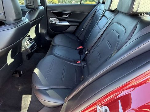 Used 2025 Mercedes-Benz E 53 AMG e 4MATIC Sedan image 39