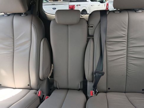 Used 2012 Toyota Sienna XLE FWD image 14