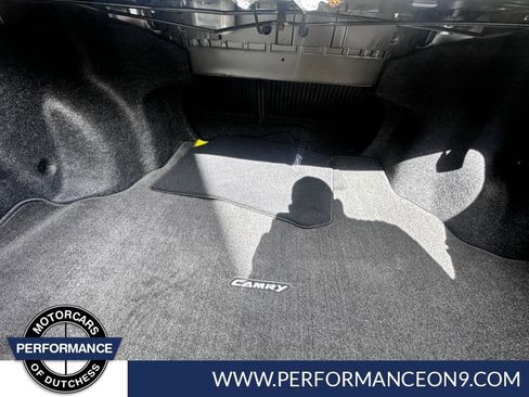 Used 2017 Toyota Camry SE image 41