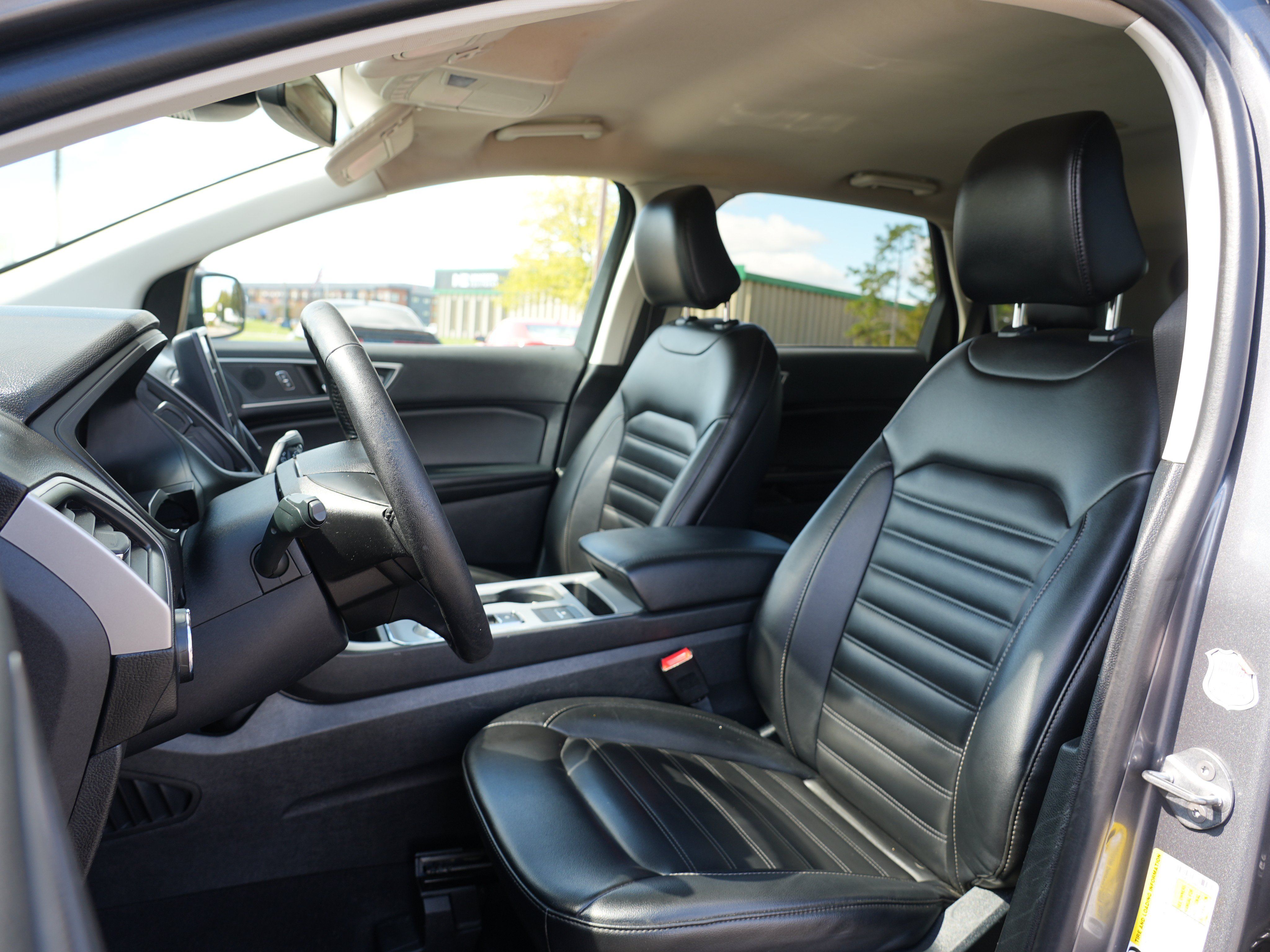 Used 2022 Ford Edge SEL AWD/4WD image 12