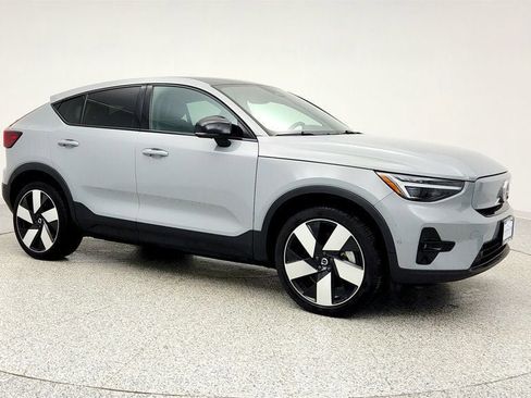 Used 2024 Volvo C40 P8 Recharge Ultimate w/ Protection Package Premier image 3