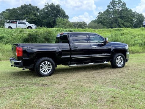 Used 2017 Chevrolet Silverado 1500 LTZ w/ LTZ Plus Package AWD/4WD image 5