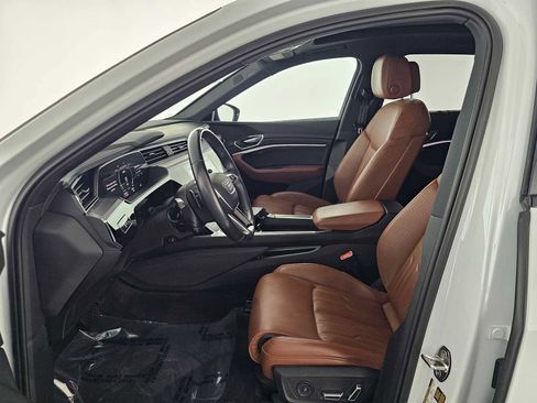 Used 2022 Audi e-tron Chronos w/ Chronos Package image 20