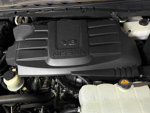 Used 2024 Nissan Titan SV w/ SV Convenience Package AWD/4WD image 34