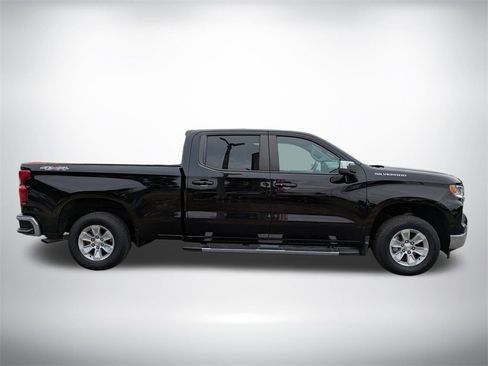 Used 2023 Chevrolet Silverado 1500 LT w/ Protection Package image 3