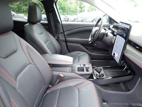 Certified 2025 Ford Mustang Mach-E Premium w/ Sport Appearance Package AWD/4WD image 9