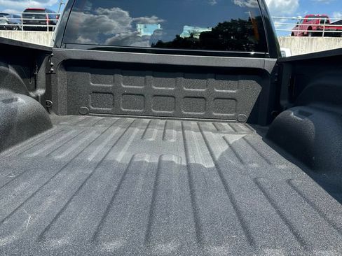 Used 2025 RAM 2500 Big Horn AWD/4WD image 32