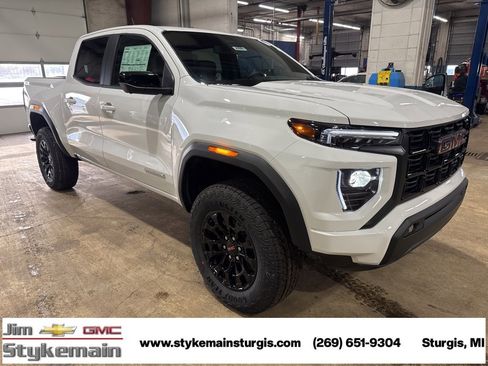 New 2026 GMC Canyon Elevation w/ Convenience Package image 9