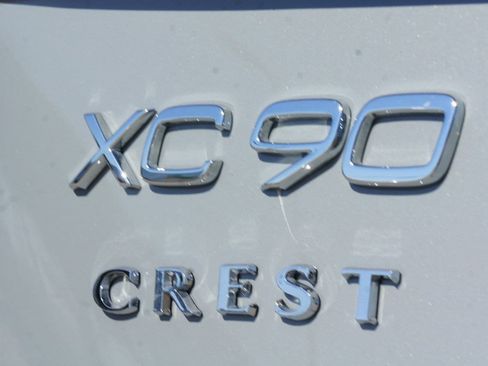 New 2025 Volvo XC90 T8 Plus w/ Protection Package Premier image 7