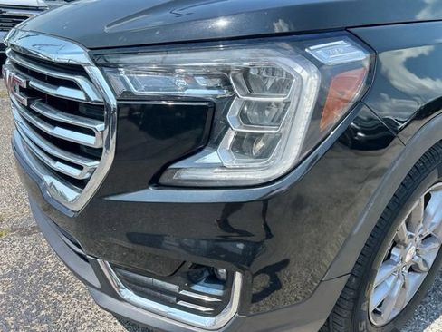 Used 2024 GMC Terrain SLT FWD image 9