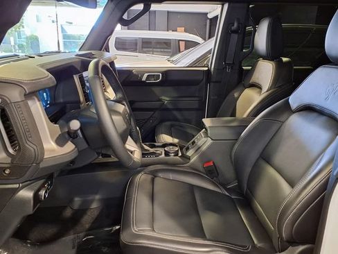 Used 2026 Ford Bronco Outer Banks AWD/4WD image 18