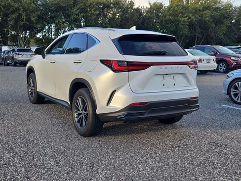 Used 2025 Lexus NX 250 FWD w/ Towing Package (2000 Lbs) image 7