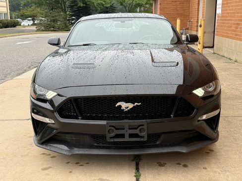 Used 2019 Ford Mustang GT RWD image 8