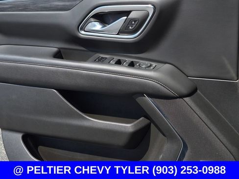 Used 2023 GMC Yukon SLT AWD/4WD image 32