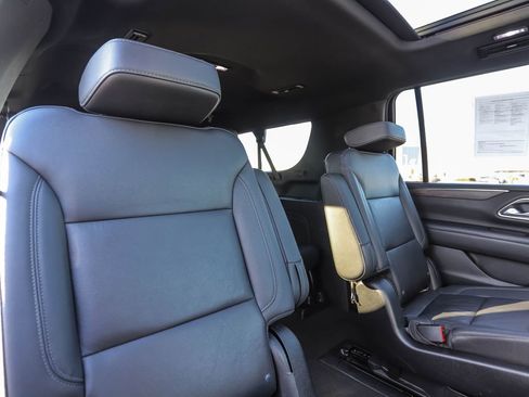 Used 2022 Chevrolet Suburban Z71 w/ Off-Road Capability Package image 29