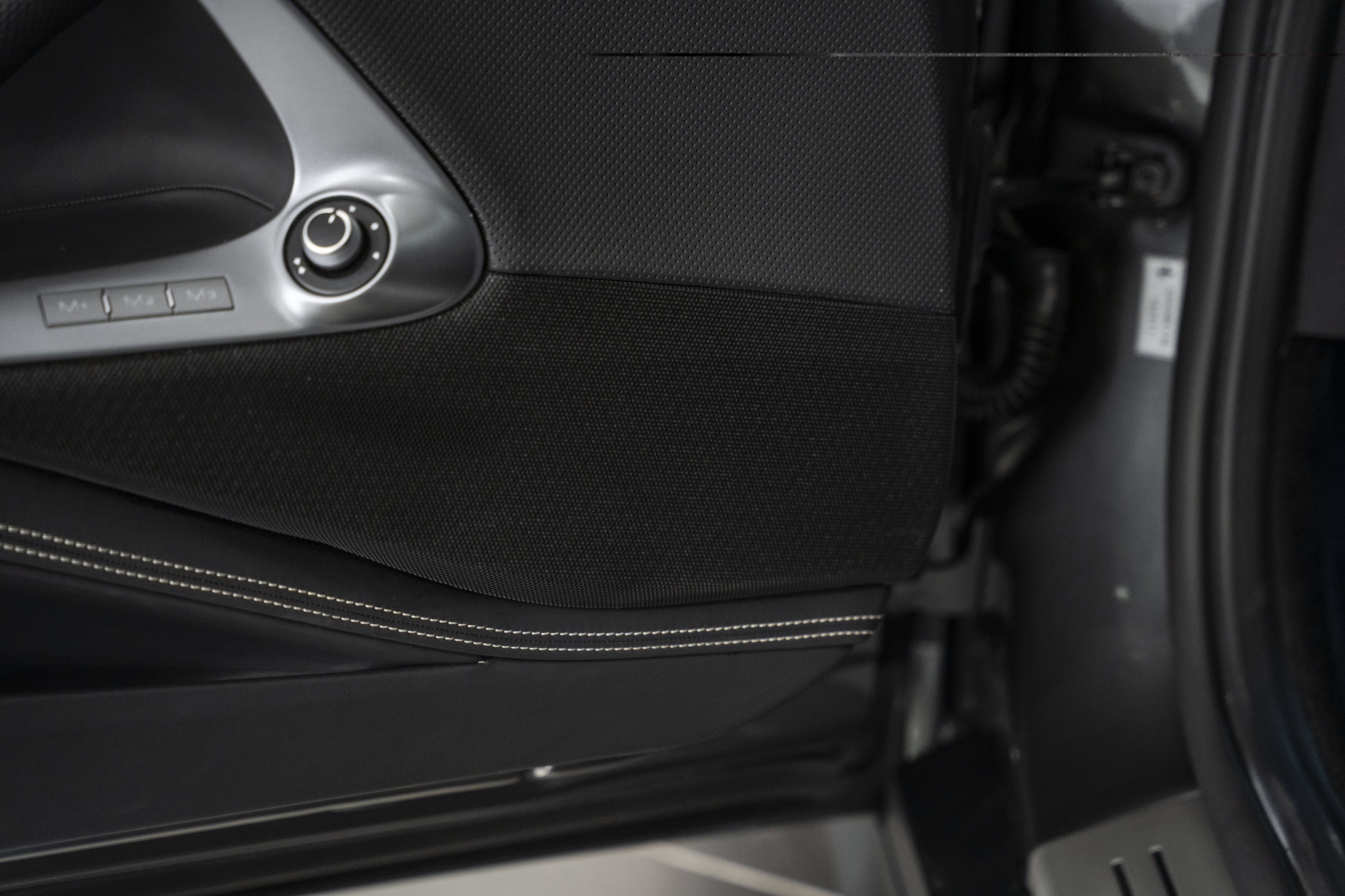 Used 2019 Ferrari 812 Superfast RWD image 18