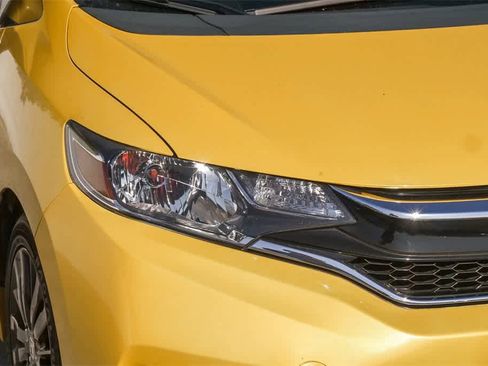 Used 2018 Honda Fit Sport image 4