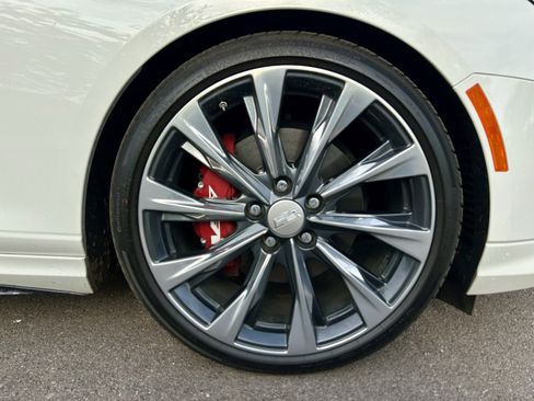 Used 2022 Cadillac CT4 V w/ Navigation Package image 9