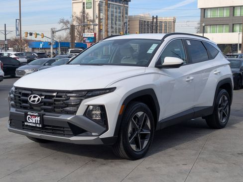 Certified 2025 Hyundai Tucson SEL image 10