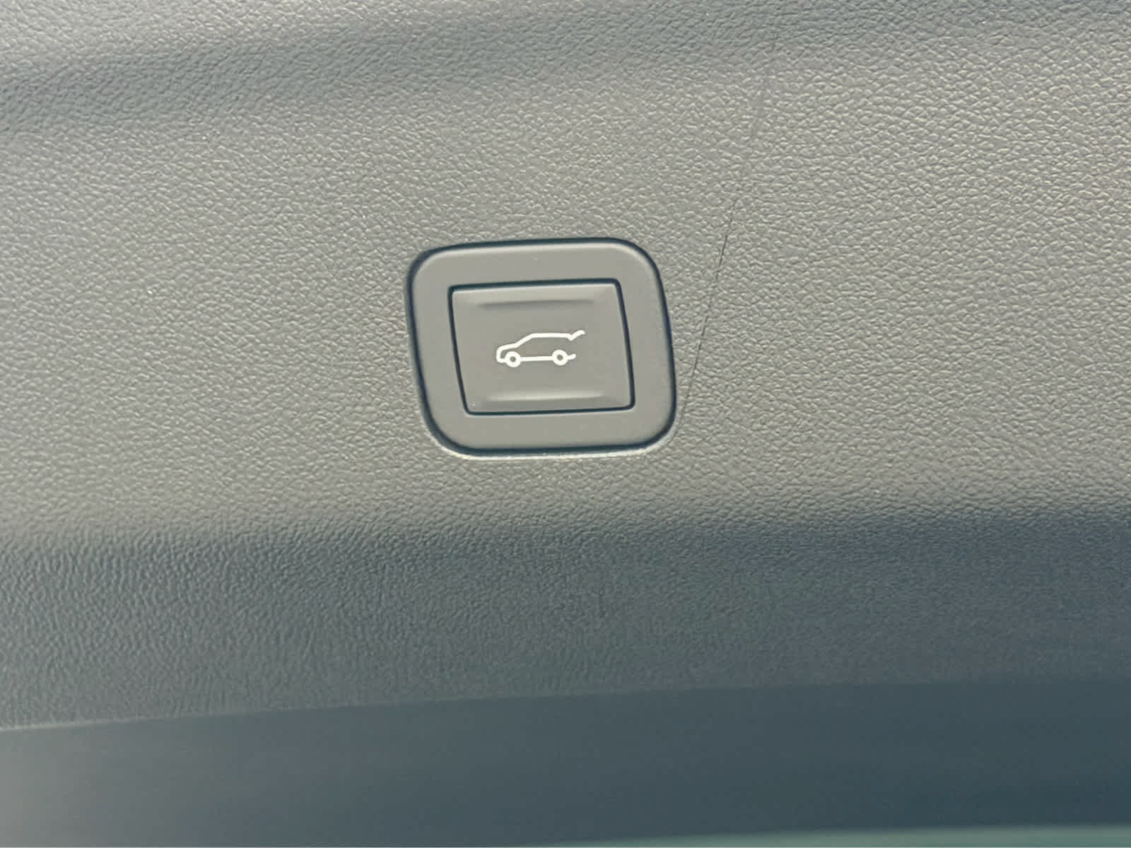 New 2026 Chevrolet Tahoe High Country AWD/4WD image 19