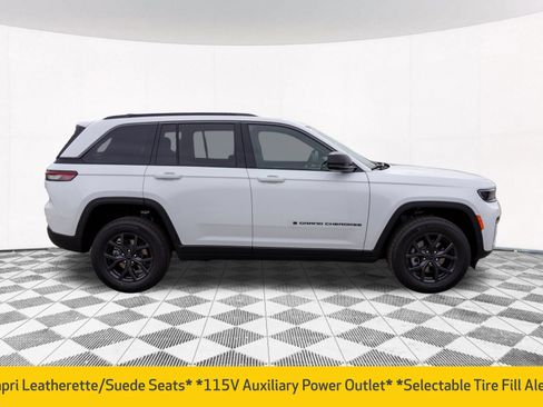 New 2027 Jeep Grand Cherokee Altitude AWD/4WD image 13