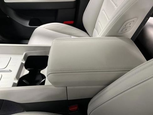 Used 2025 Hyundai Santa Fe Calligraphy image 22