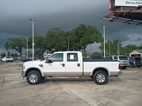Used 2009 Ford F250 Lariat AWD/4WD image 2
