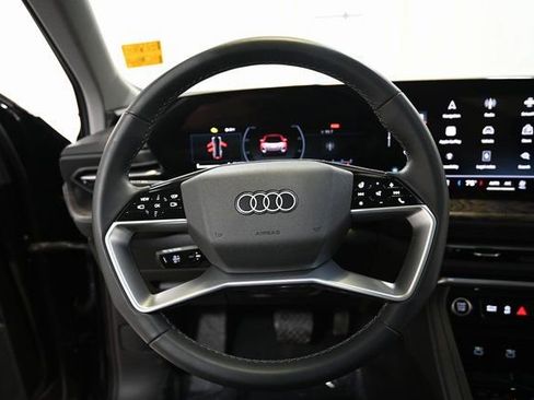 Used 2025 Audi Q5 Premium Plus w/ Premium Plus AWD/4WD image 4