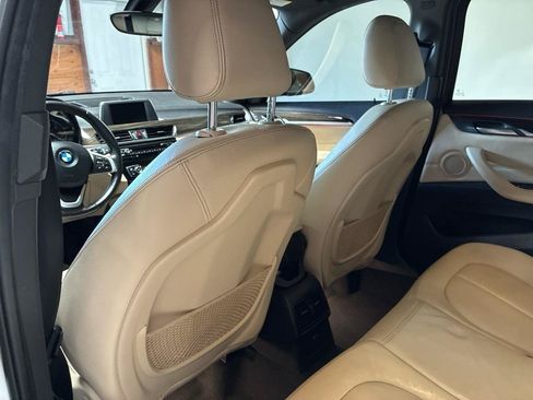 Used 2017 BMW X1 xDrive28i AWD/4WD image 17