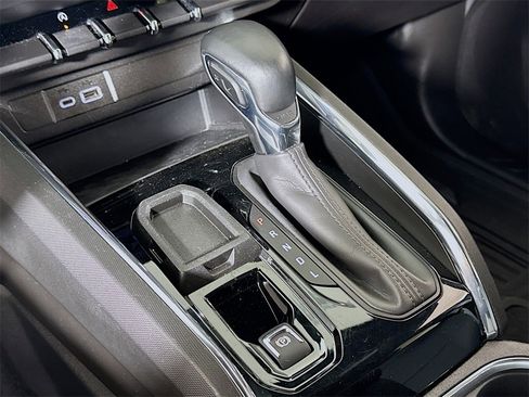 Used 2024 GMC Canyon Elevation image 15