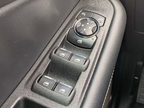 Used 2021 Ford Edge ST image 27