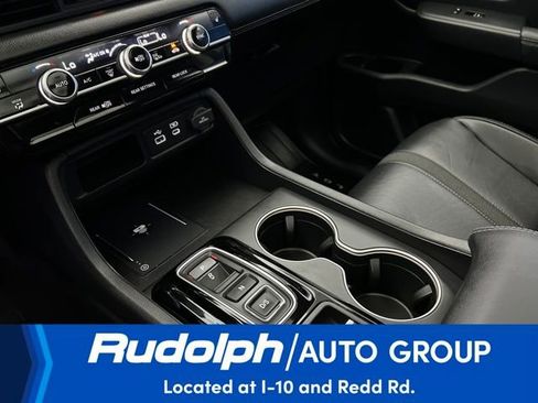 Used 2024 Honda Pilot Touring image 25