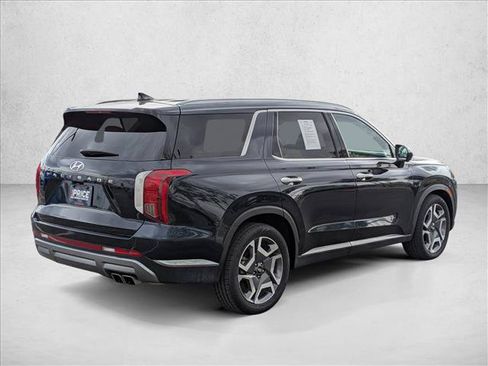 Used 2024 Hyundai Palisade Limited FWD image 5