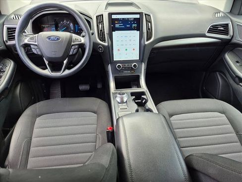 Used 2023 Ford Edge SE AWD/4WD image 16