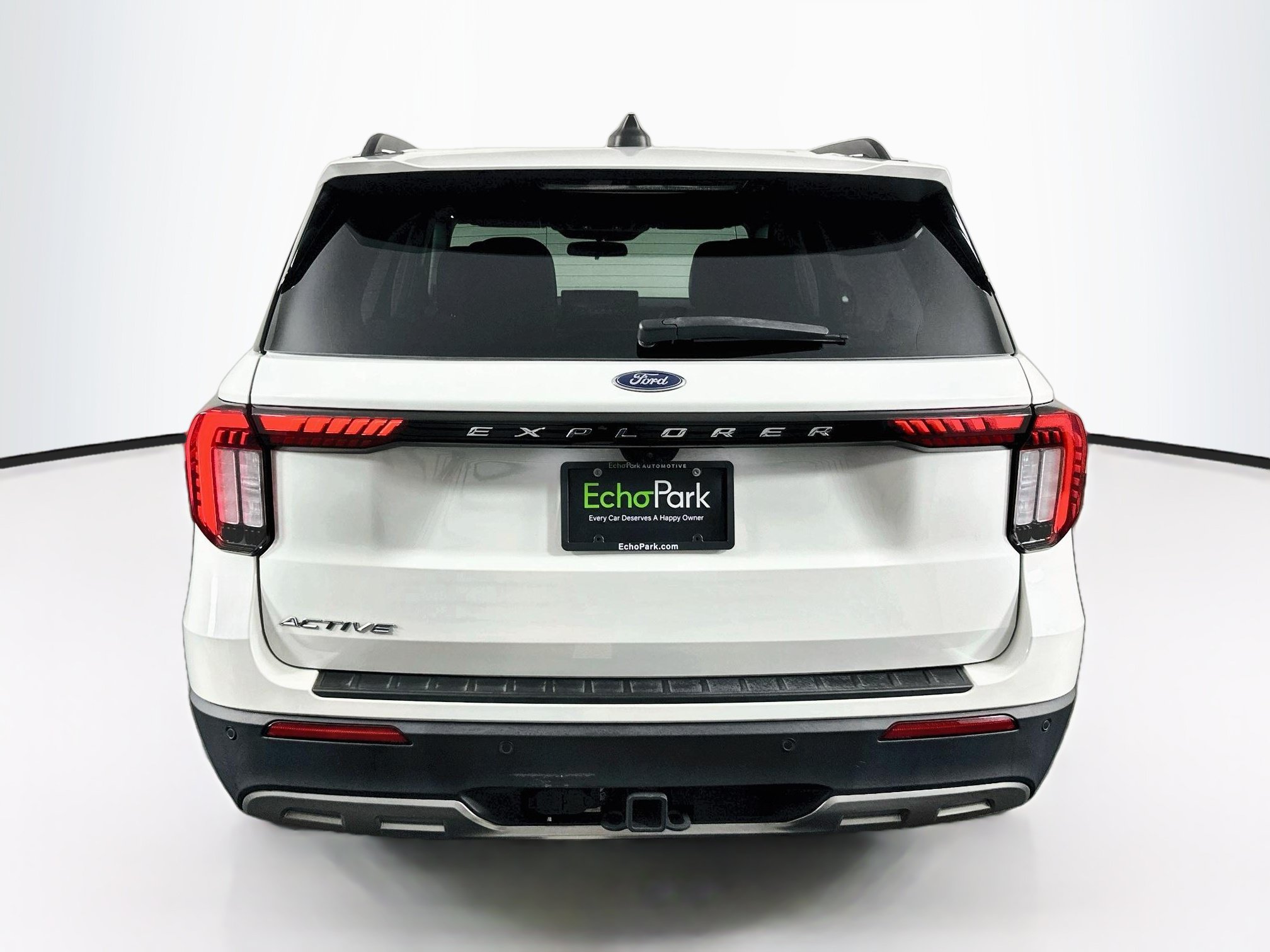Used 2025 Ford Explorer Active w/ Active Comfort Package RWD image 7