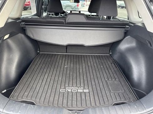 Used 2024 Toyota Corolla Cross LE image 11