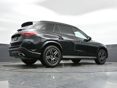 Used 2023 Mercedes-Benz GLC 300 image 35