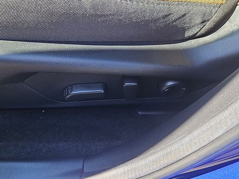 Used 2024 Subaru Crosstrek 2.5i Sport image 13