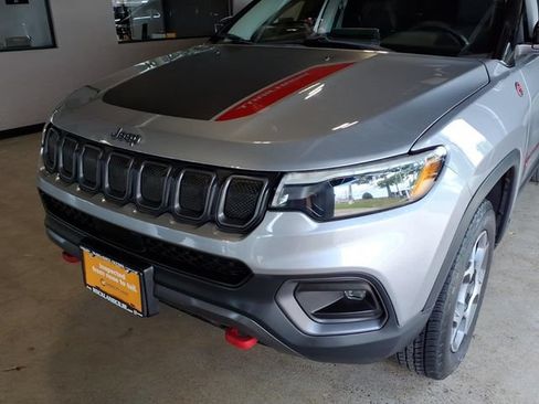 Used 2022 Jeep Compass Trailhawk w/ Trailhawk Elite Group AWD/4WD image 9