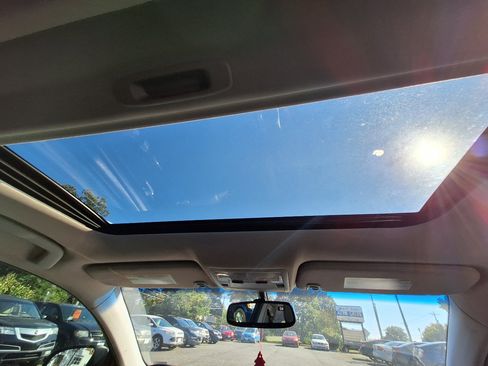 Used 2015 Toyota Avalon XLE Touring image 27