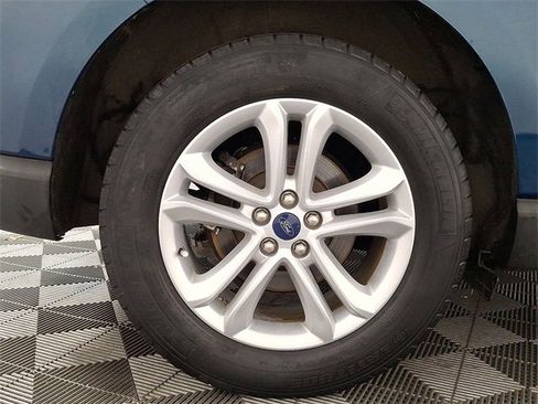 Used 2020 Ford Edge SEL w/ Convenience Package image 13