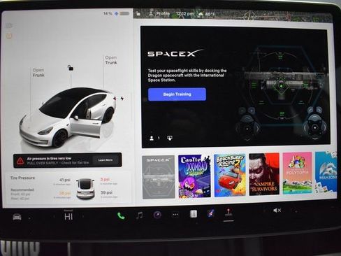 Used 2023 Tesla Model 3 Performance image 23