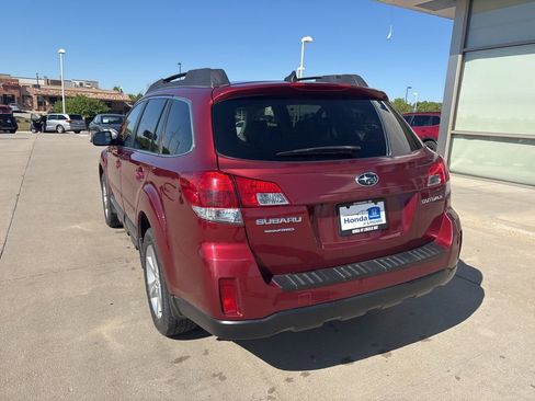 Used 2013 Subaru Outback 2.5i Limited AWD/4WD image 7