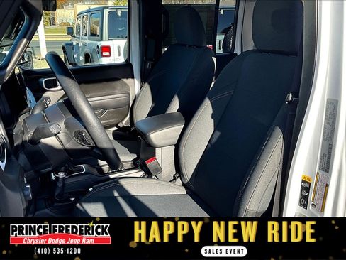 Used 2024 Jeep Gladiator Sport image 22