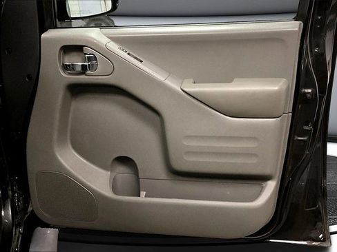 Used 2020 Nissan Frontier SV w/ Midnight Edition Floor Mats image 24