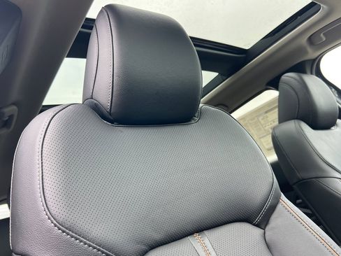 Used 2025 MAZDA CX-50 AWD 2.5 Hybrid w/ Weather Package image 21