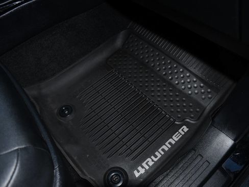 Used 2021 Toyota 4Runner TRD Off-Road Premium image 25